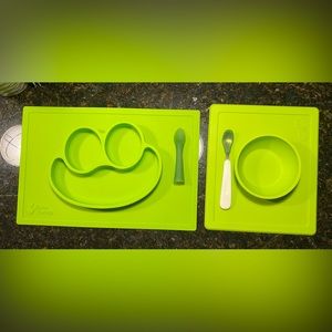 Little kids’ feeding set Placemat plate  and bowl.